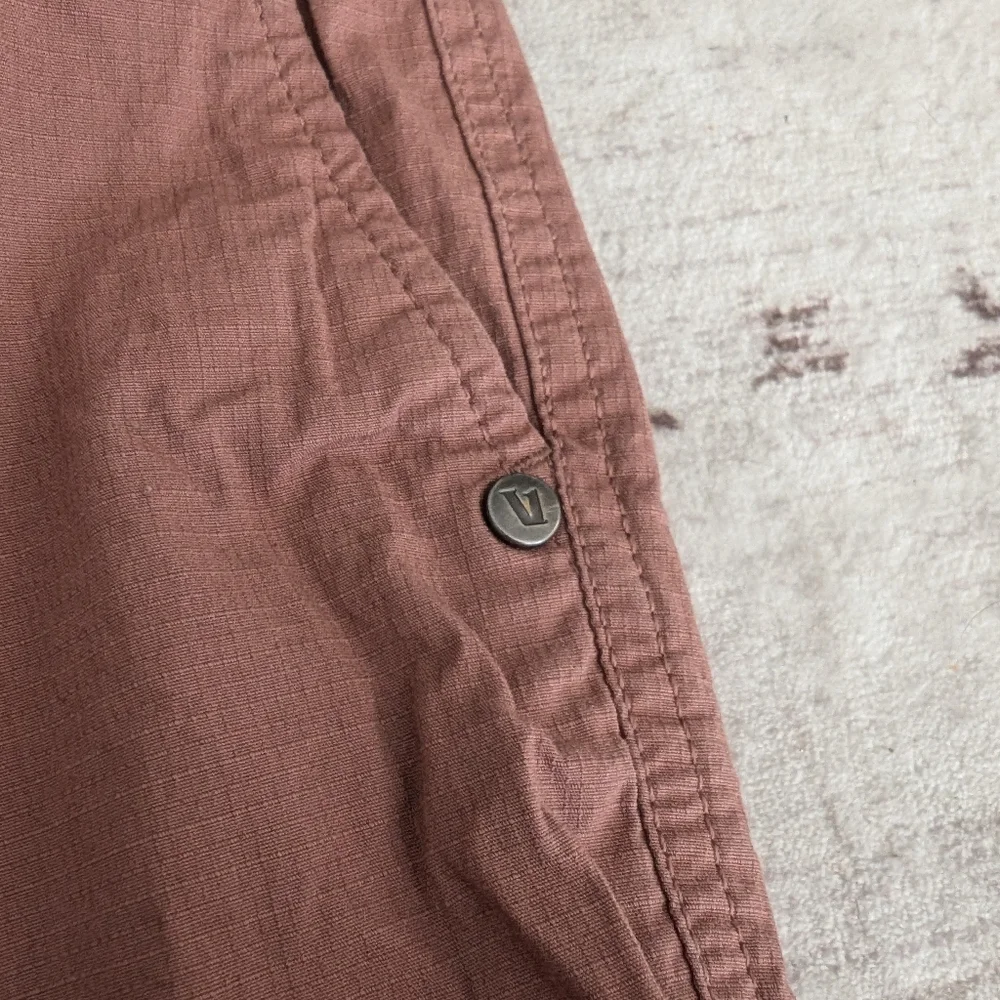 Vuori Red and Pink Jogger Track Pants Relaxed Fit - Picture 3 of 6